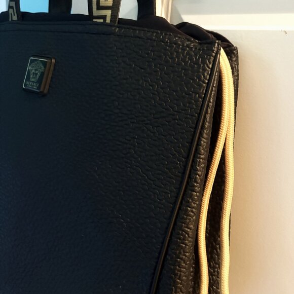 Versace Parfums Luxury Large Black Overnight Tote Gold Hardware NWOT - Picture 4 of 12